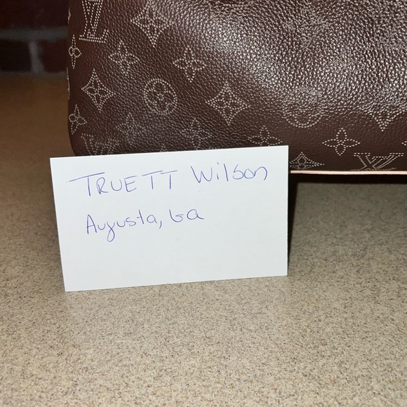 Carmel in Black - Picture 13 of 15